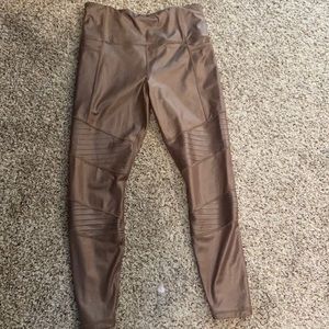 Athleta moto leggings size medium NWOT